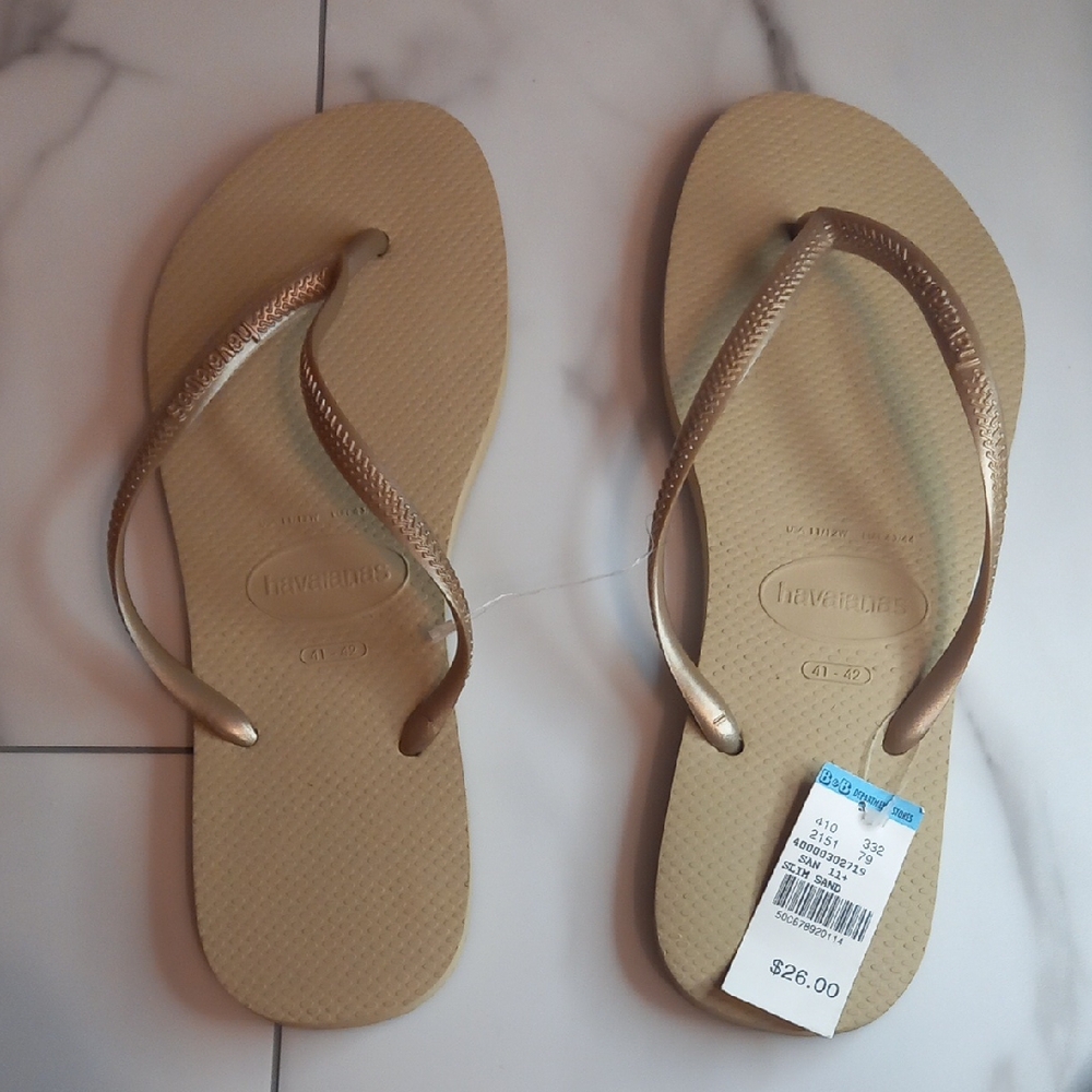 Havaianas Women's Gold and Tan Sandals